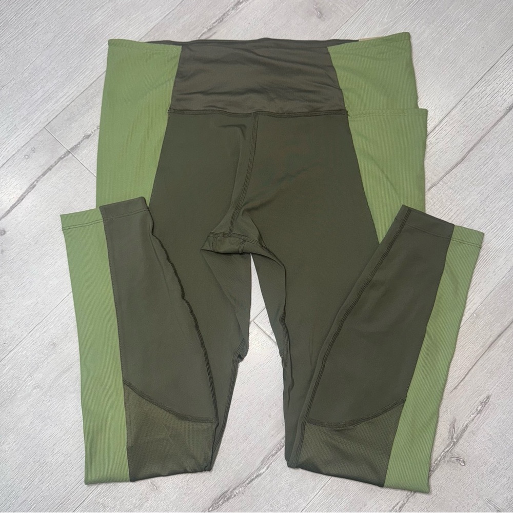 **NWT** NIKE AIR FAST  WOMENS MID-RISE LEGGINGS 7/8 XL
